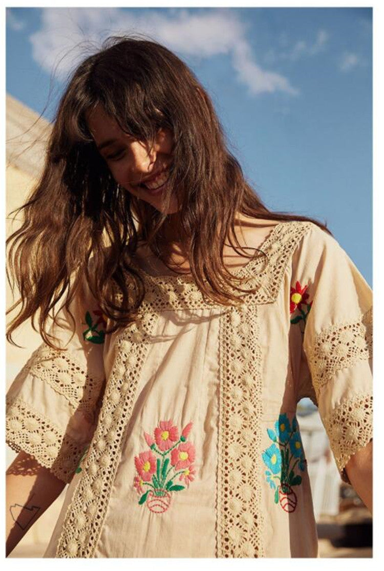 Women Spring And Summer Bohemian Holiday Flowers Embroidered Lace Tapered Hollow Dress