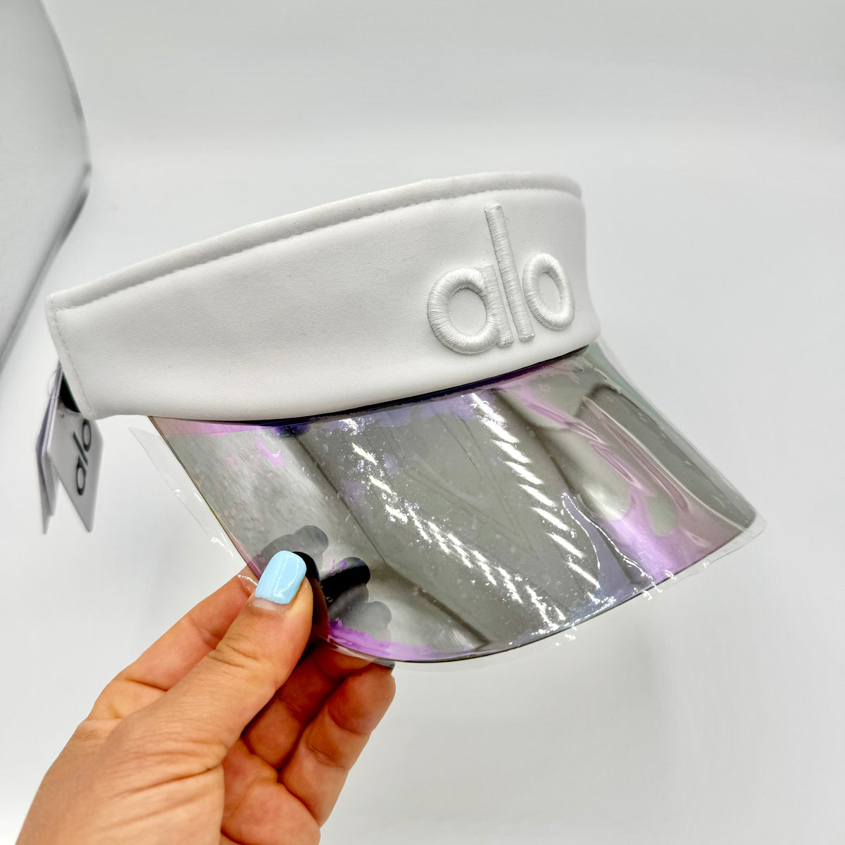 Alo Yoga Airlift Solar Visor - White