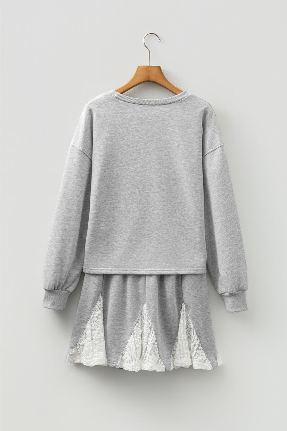 Light Grey Lace Patchwork Drop Shoulder Pullover Drawstring Skort 2pcs Outfit