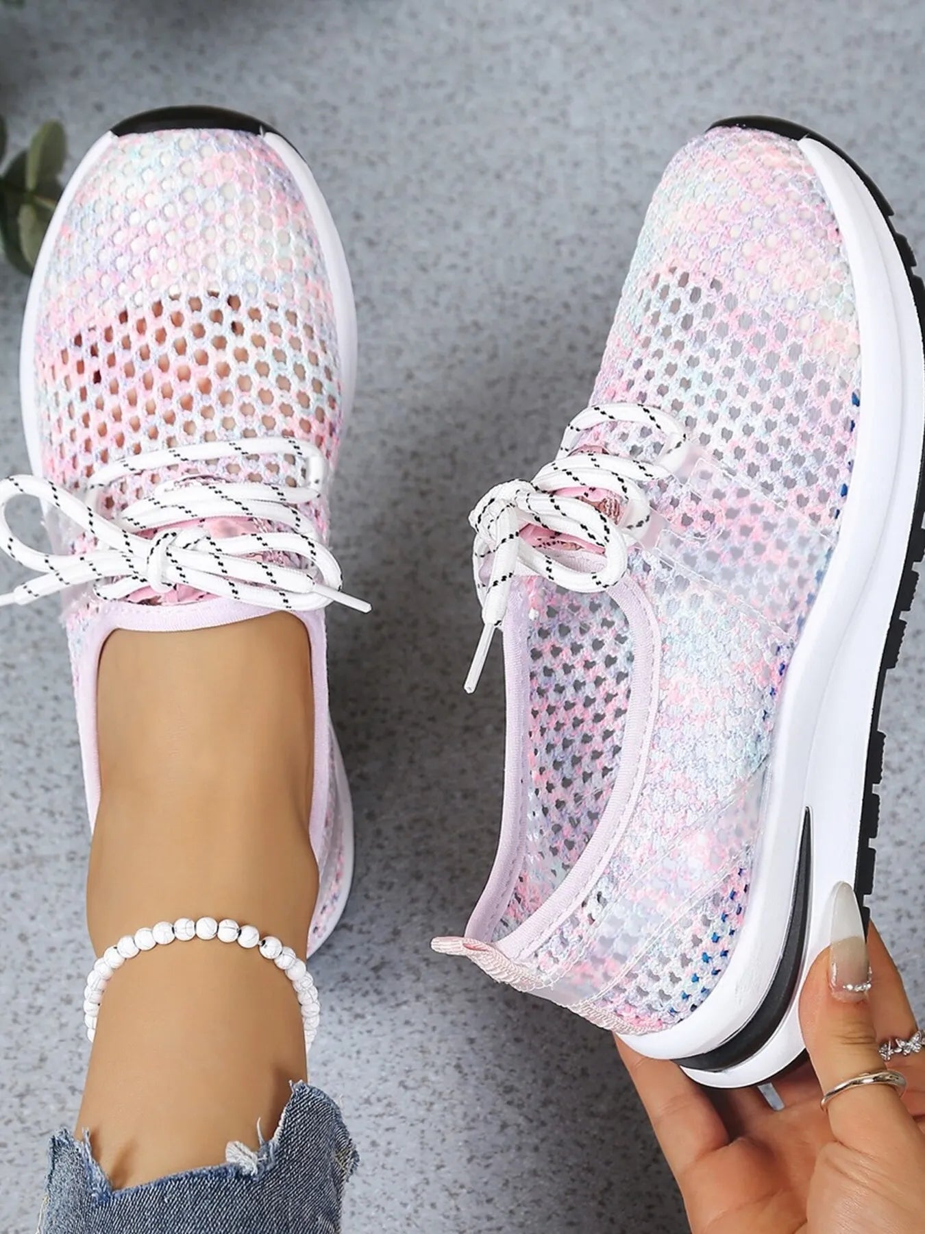 Mesh Breathable Lace Up Athletic