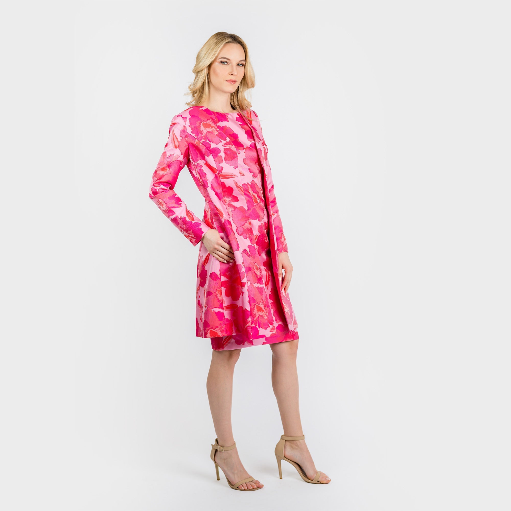 The Scalloped Edge Topper Classic