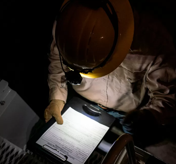 Princeton Tec Apex Rechargeable Industrial | 550 Lumens | 13 hours