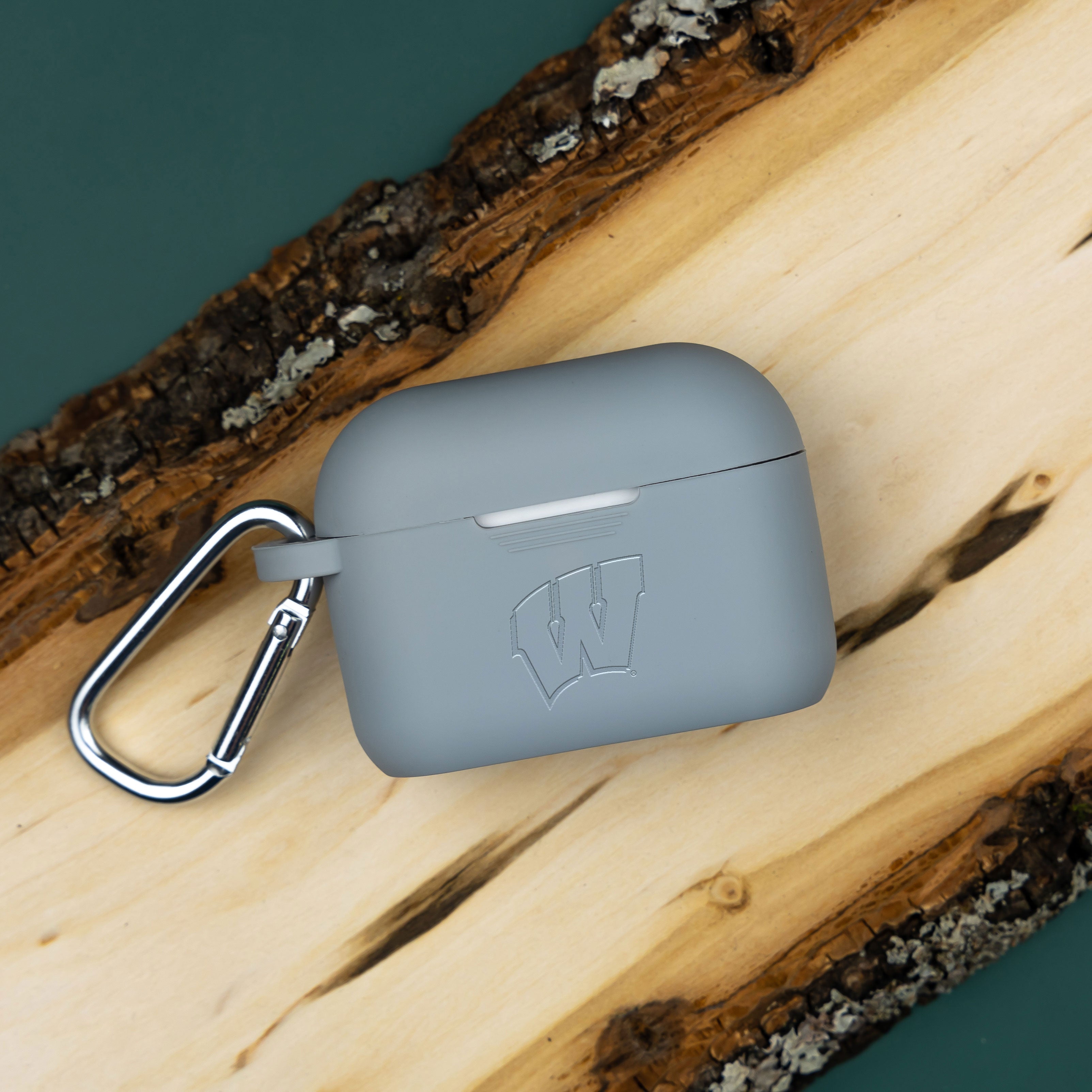 Wisconsin Badgers Engraved AirPods Pro 1 & 2 Case Cover