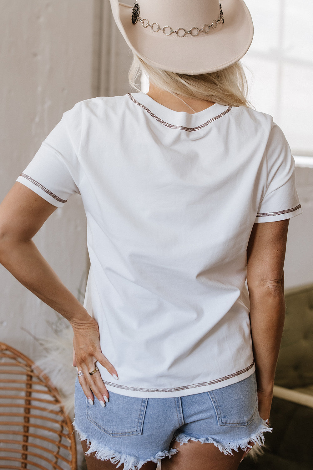 White RODEO Horseshoe Embroidered Patch Pocket T Shirt