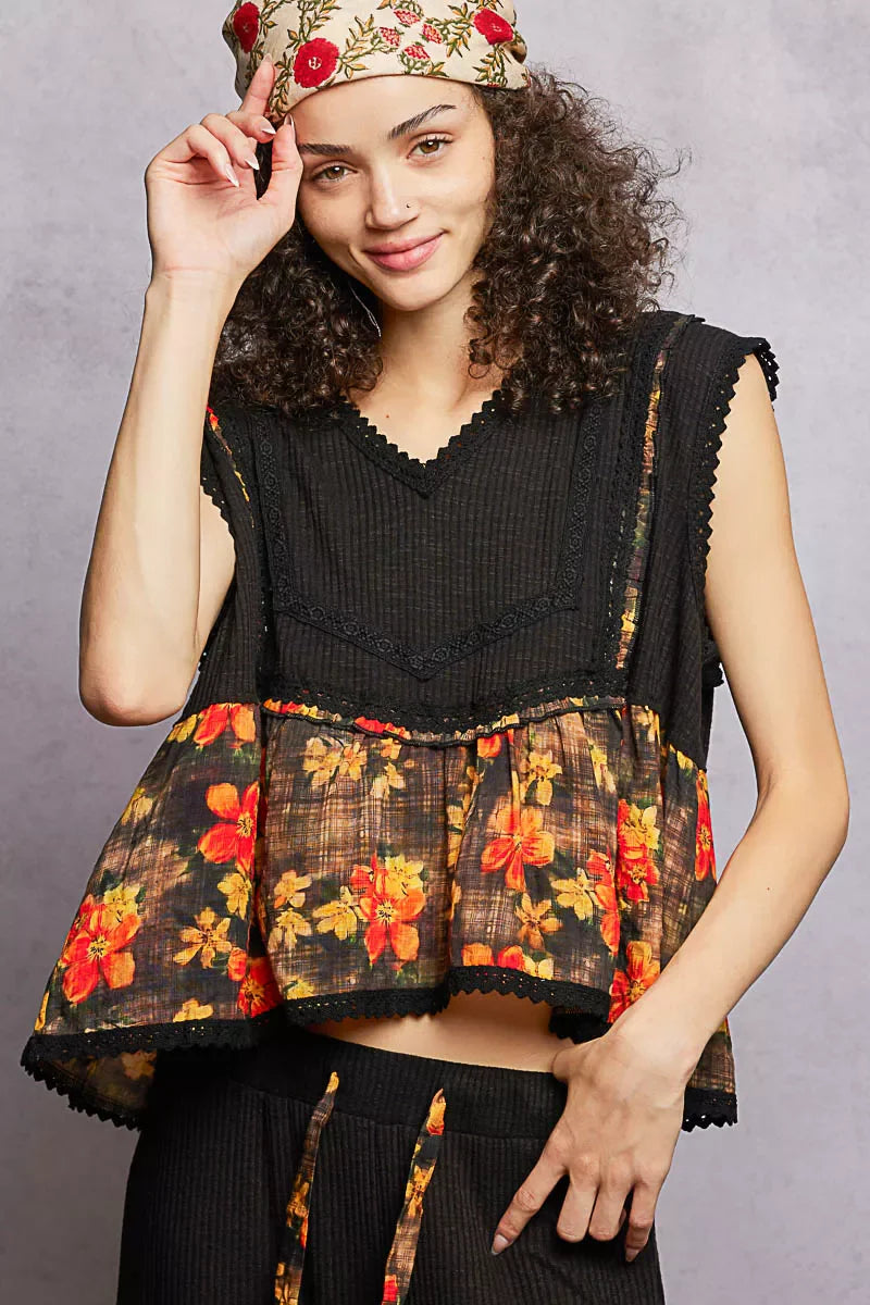 Lace Detail Floral Cropped Ruffled Top