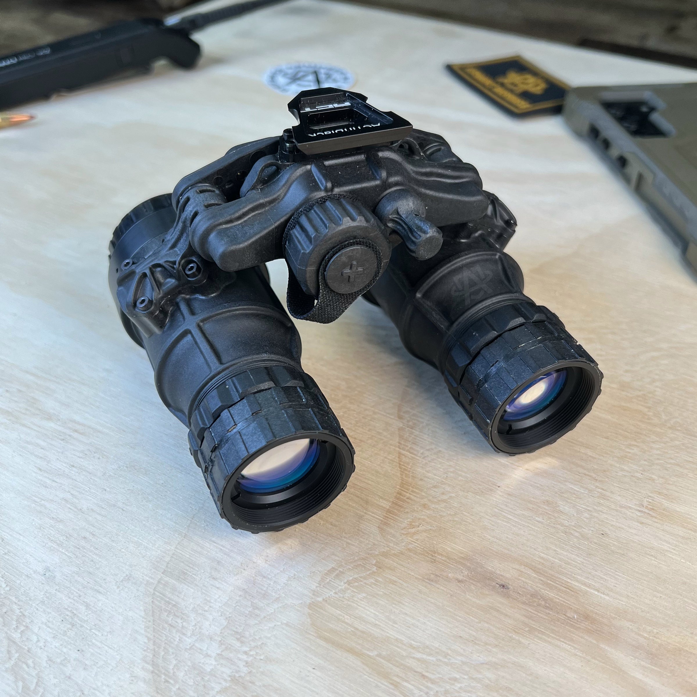 DTNVS-MG | Up to 2600 FOM Gen 3 WP w/ Manual Gain & IR Illuminator | 35+ Hour Battery Life