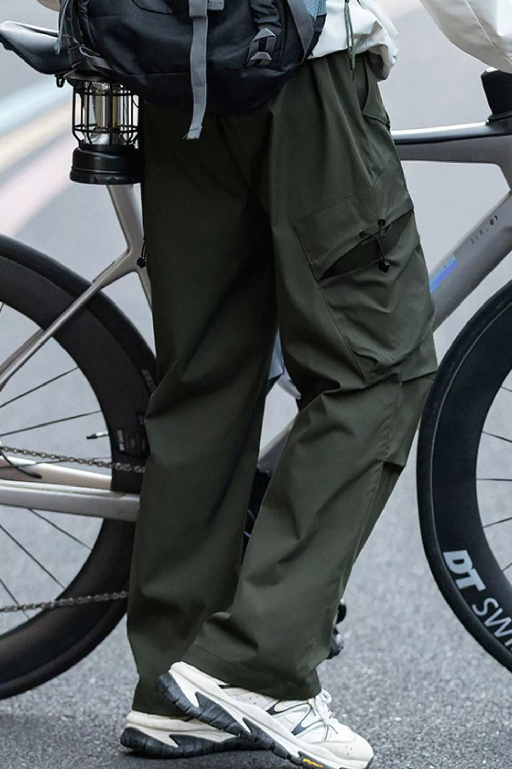 Men's Wide Leg Cargo Pants