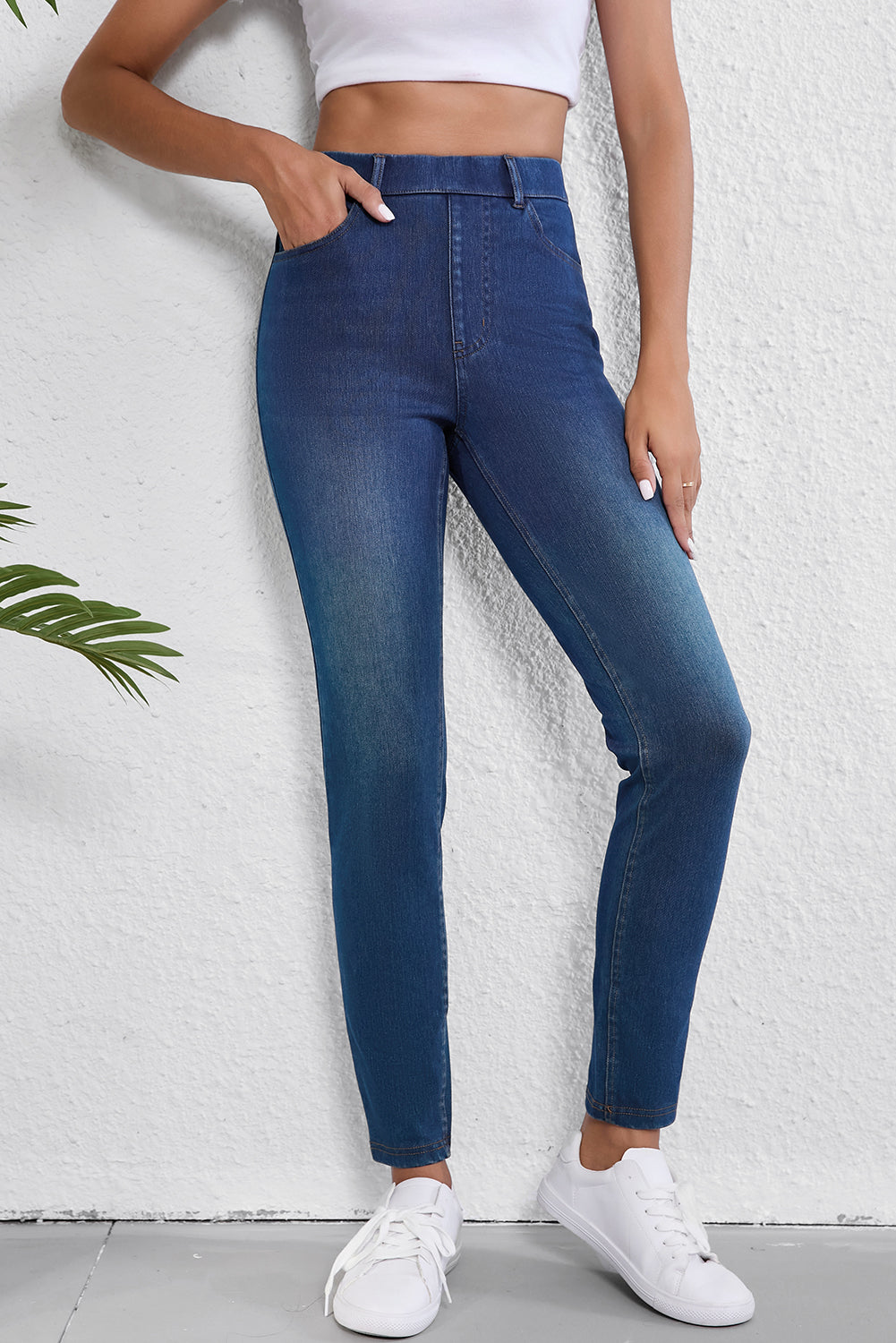 Multiple Pockets Straight Leg Washed Stretchy Knit Casual Jeans