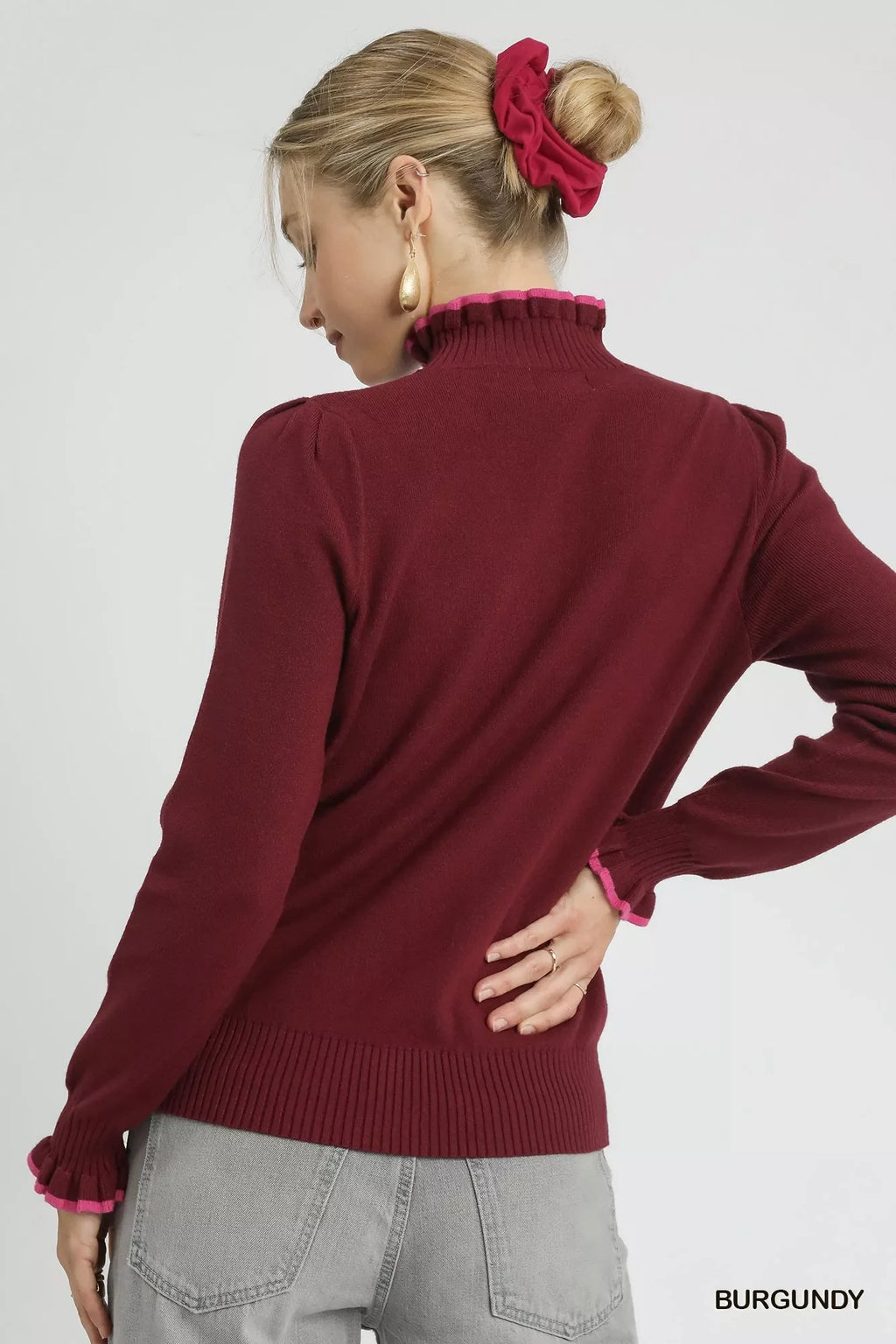 Ribbed Round Neck Sweater with Ruffle Contrast Trim