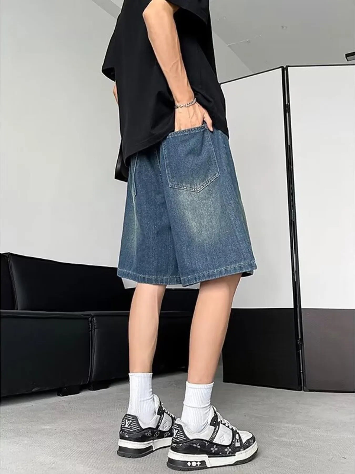 Men's Plus Size Vintage Wash Loose Fit Denim Shorts