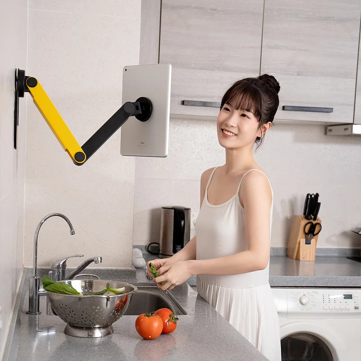 Fansdreams™ Wall Mount Adjustable Magnetic Phone & Tablet Holder